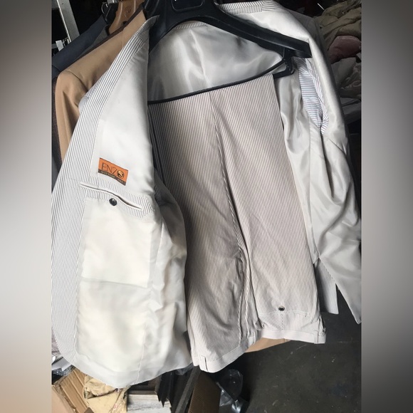 COPY - ENZO Brand New With Tag 2-Piece Suit Size 44R - Picture 11 of 14